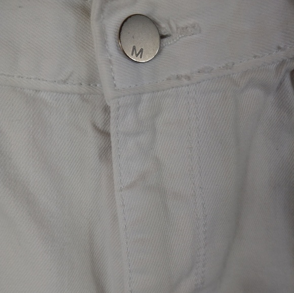 Mossimo destroyed white denim shorts - Picture 8 of 8